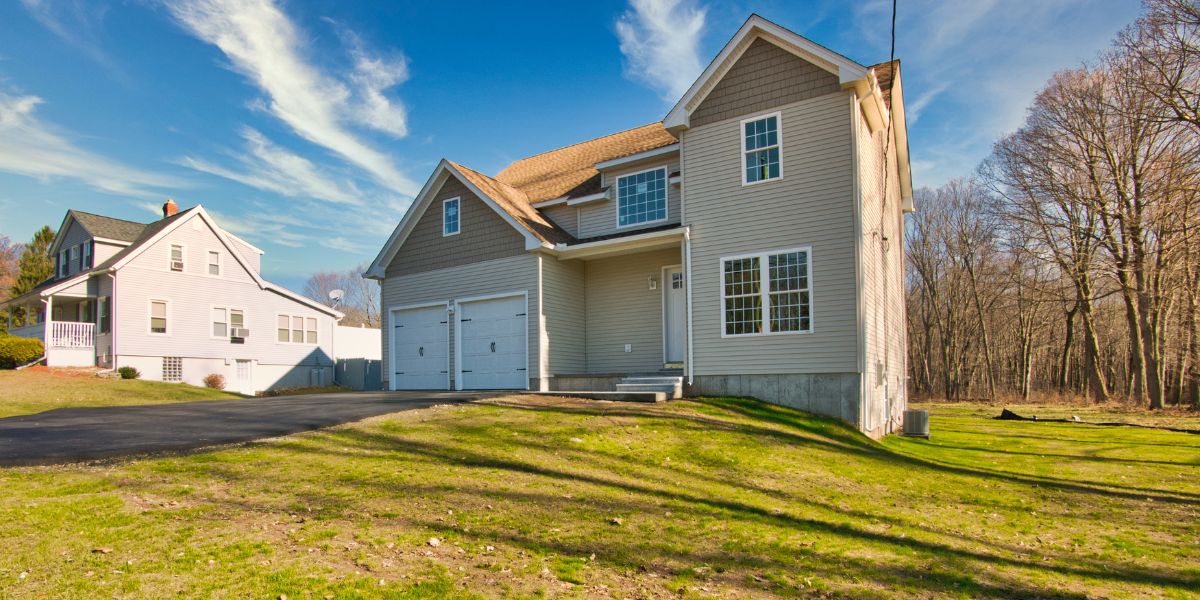 Step by Step Guide to Prepare Your Manufactured Home for a Storm